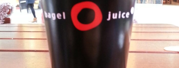 Bagel & Juice is one of Cool Café-Bar.