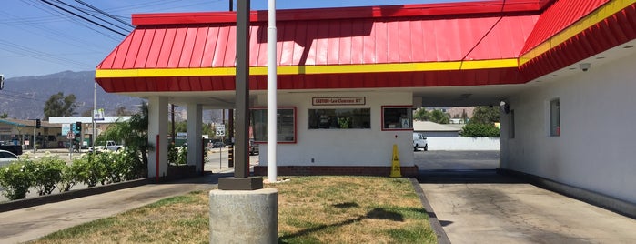In-N-Out Burger is one of Lieux qui ont plu à Antoinette.
