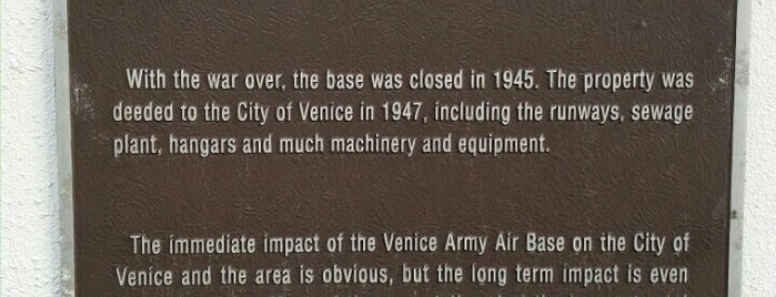 Venice Army Air Base Park is one of Locais curtidos por Timothy.