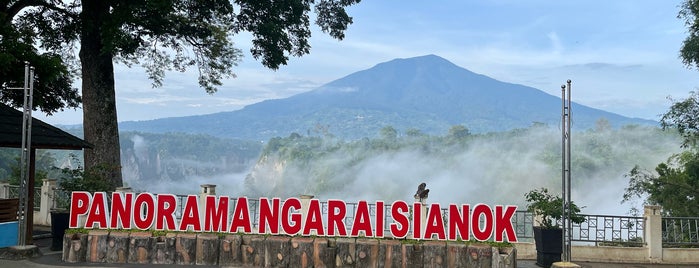 Objek Wisata Taman Panorama is one of West Sumatra Trip Destination - Minangkabau.