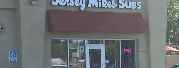 Jersey Mike's Subs is one of Christopher : понравившиеся места.