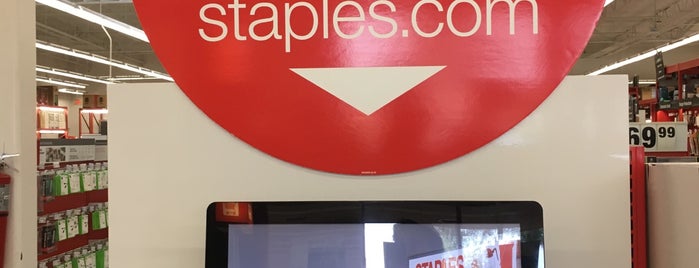 Staples is one of D.さんのお気に入りスポット.