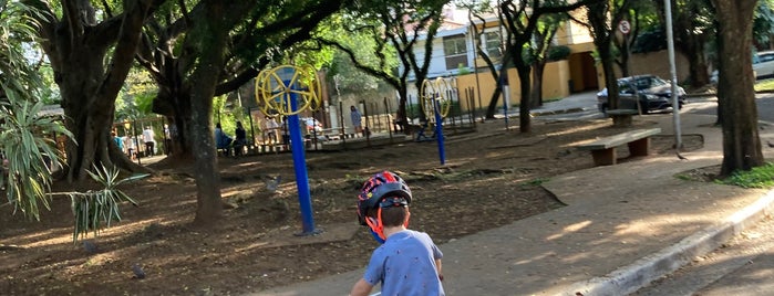 Praça Gastão Vidigal is one of sp com crianças.