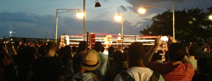 Rumble on the River with Chang Beer, Free Muay Thai Event is one of Puiz'in Kaydettiği Mekanlar.