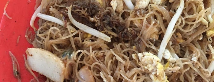 Hai Yan Fried Kway Teow is one of Locais curtidos por Suan Pin.