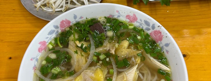 Pho Hien is one of Ho Chi Minh with Auan Auan.
