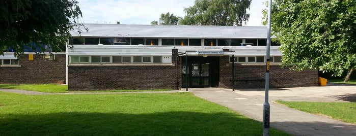 New Earswick Swimming Pool is one of York Play Areas.