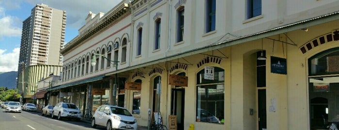 Fresh Cafe Downtown Coffee Bar is one of สถานที่ที่ Jim ถูกใจ.