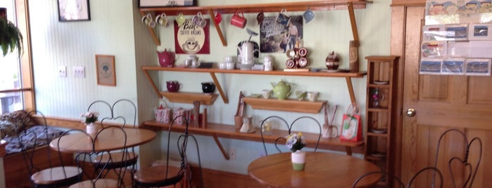 The Coffee House On Roanoke Island is one of h: сохраненные места.