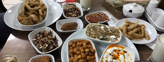 Ahmet Bey Yöresel  Ev yemekleri is one of Urfa-Mardin-Diyarbakır-Van-Malatya-Erzurum.