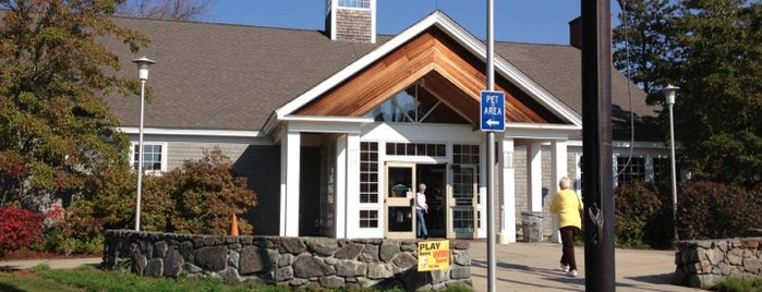 Salem Rest Area & Welcome Center is one of สถานที่ที่ Sammy ถูกใจ.