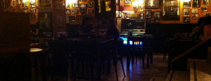 Bohemia Jazz Cafe is one of สถานที่ที่บันทึกไว้ของ Javier.