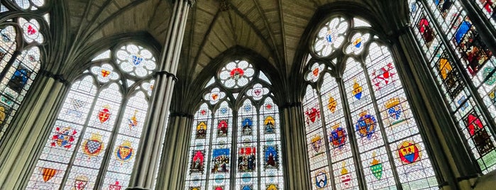 Chapter House and Pyx Chamber is one of London Sightseeing.