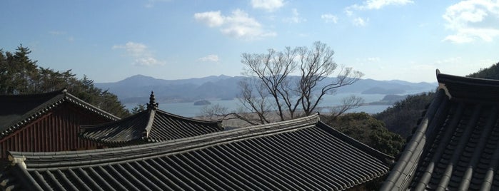 백련사 (白蓮寺) is one of Lugares favoritos de 동현.