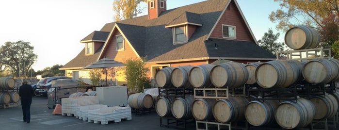 Harvest Moon Winery is one of Napa/Sonoma Spots.