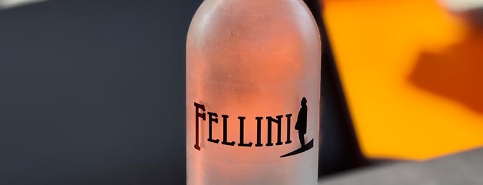 Le Fellini is one of Bergerac + Bordeaux.