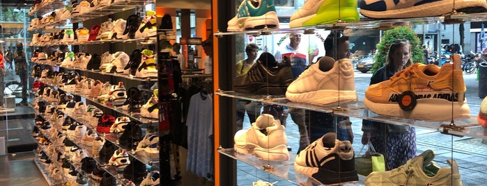 Foot Locker is one of Sneakerstores.