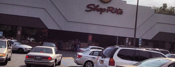 ShopRite of Tuckahoe is one of Johnさんのお気に入りスポット.