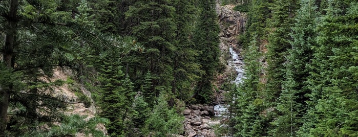 Booth Falls Trail is one of Alex'in Beğendiği Mekanlar.