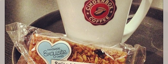 Cinderbox Coffee is one of Lugares favoritos de Andrew.