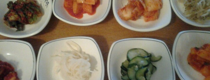 Korean Kitchen is one of Locais salvos de Anthony.