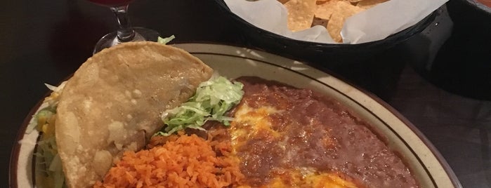 Casa Velasco Mexican Restaurant is one of Posti che sono piaciuti a C.