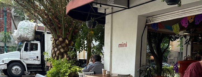 El 123 Mini is one of Cafés.