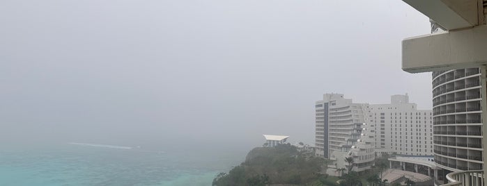 Lotte Hotel Guam is one of グアム.