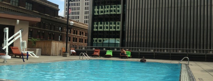 Renaissance Hotel Rooftop Pool is one of Expertise Badges #3.