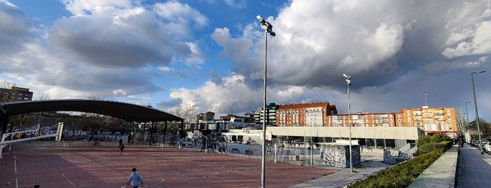 Centro Cívico Zona Este is one of Favoritos.