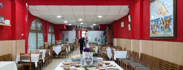 Neptuno is one of Restaurantes @ Valencia.