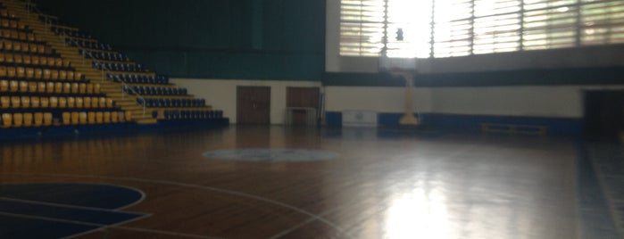 Спортна зала "Триадица" is one of สถานที่ที่ Smiley ถูกใจ.