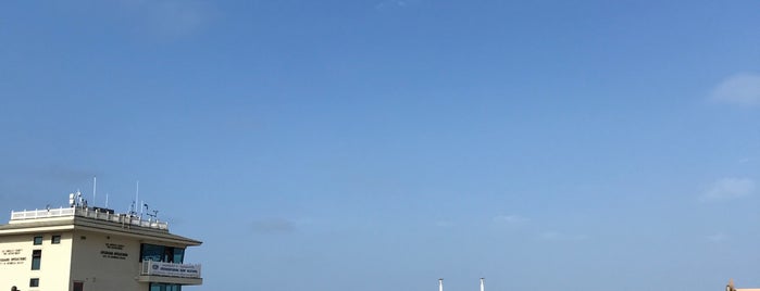 North Side of Hermosa Beach Pier is one of Tempat yang Disukai Cristiano.