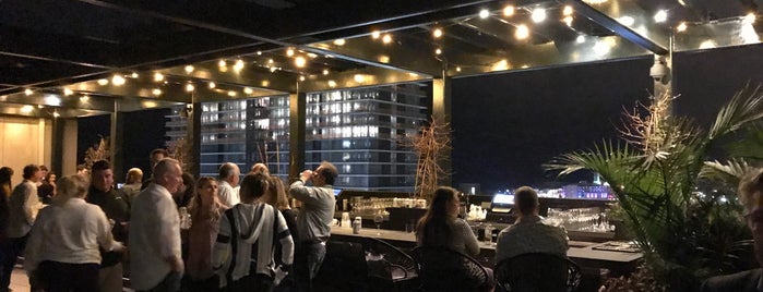 Asbury Hotel Rooftop Bar is one of Bre'nin Beğendiği Mekanlar.