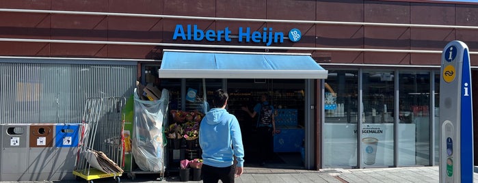 Albert Heijn to go is one of AH to go.