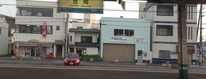 笠岡駅 is one of 都道府県境駅(JR).