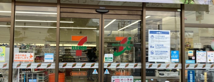 7-Eleven is one of セブンイレブン 福岡東.