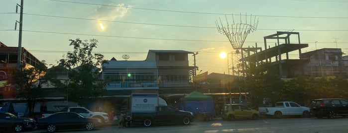 Nakhon Sawan is one of สถานที่.