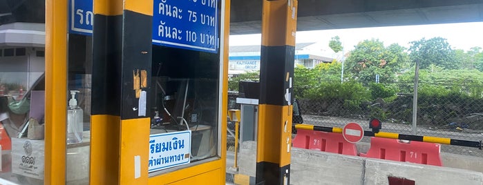 Bang Sue Toll Plaza is one of Toll Way -BKK.