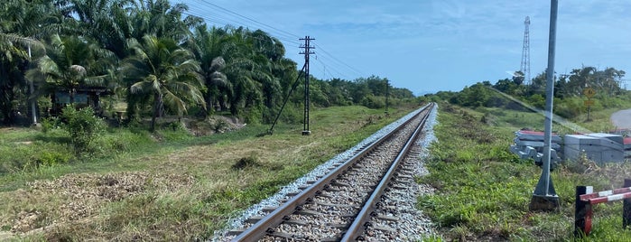 สถานีรถไฟท่าฉาง (Tha Chang) SRT4224 is one of SRT - Southern Line A.