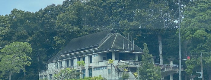 สวนโมกขพลาราม (Mokkhaplaram Religion Practice Garden) is one of สถานที่ศาสนา.