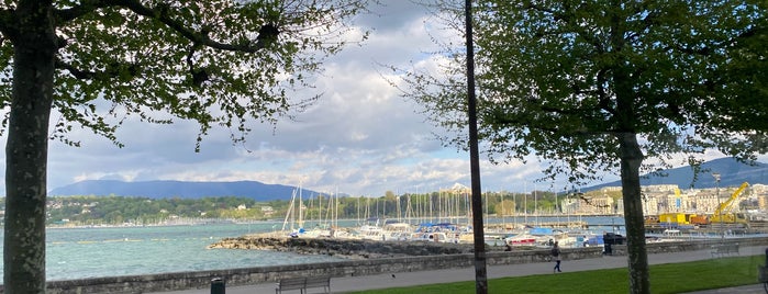 Bains des Pâquis is one of Top Places Geneva.