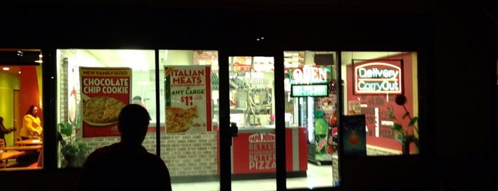 Papa John's Pizza is one of สถานที่ที่ Teagan ถูกใจ.