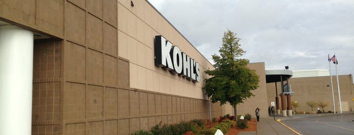 Kohl's is one of สถานที่ที่บันทึกไว้ของ Jenny.