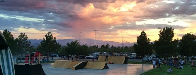 Veterans Memorial Park is one of Fabio’s Liked Places.