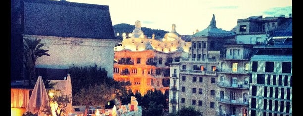 Hotel Condes de Barcelona is one of สถานที่ที่ Yuri ถูกใจ.