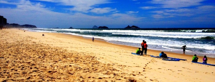 Barra da Tijuca Beach is one of Estive aqui.