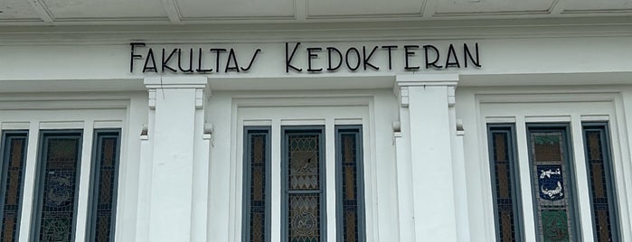 Fakultas Kedokteran is one of Universities.