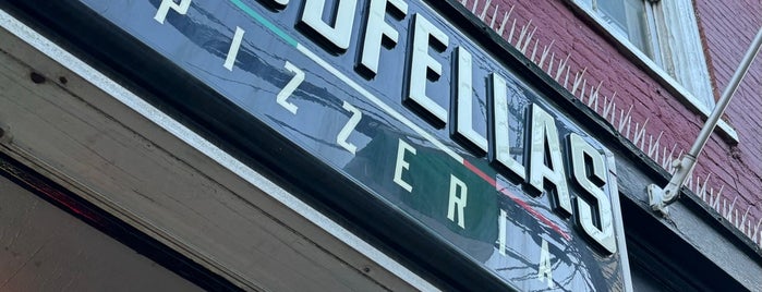 Goodfellas Pizzeria is one of To Eat- Lexington.
