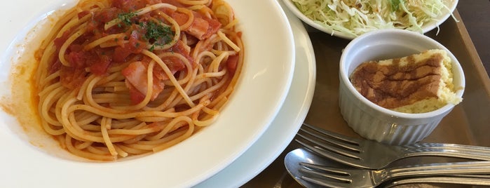 ITALIAN TOMATO Cafe Jr. is one of Posti che sono piaciuti a Nyoho.